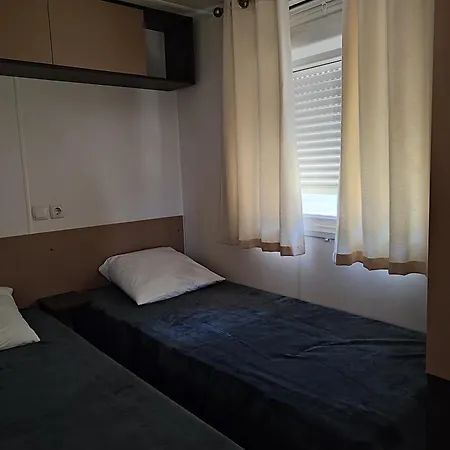Camping Del Mar 4 Etoiles A Argeles Sur Mer Mobil-Home Cosy En 3Ch Au Calme Camping *